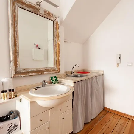 Apartment Clerigos Charming Studio In Porto